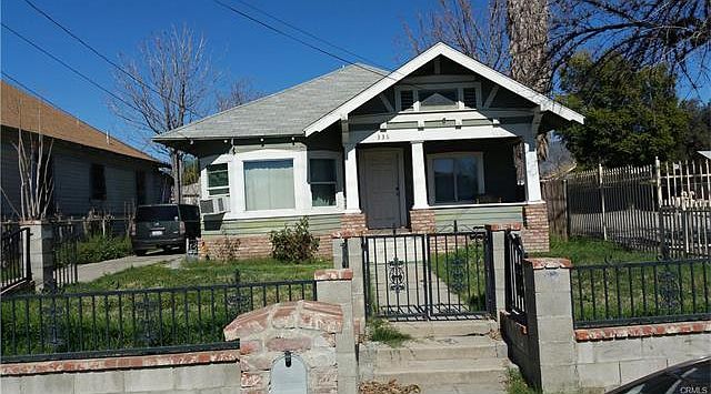 1st image of 336 W 11th St
