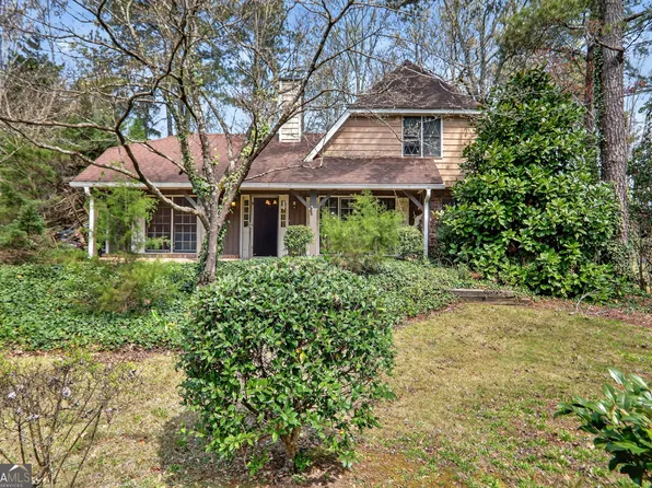 2190 Meadow Wood Ct, Marietta, GA 30062