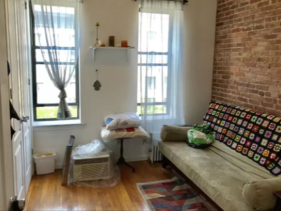 1st image of 175 W 107th St APT 10A