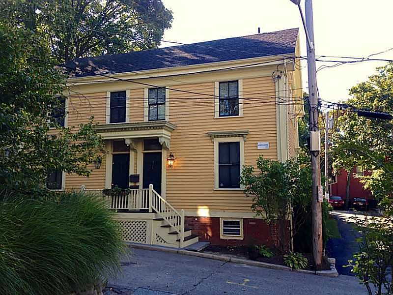 1st image of 4 Burrs Ln