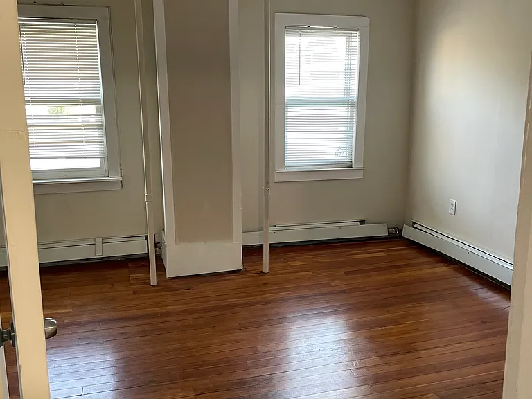 135 Pleasant St #1 — Photo 3