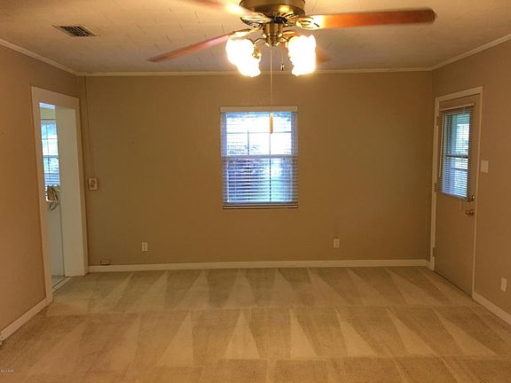 4th image of 137 W Church Ave