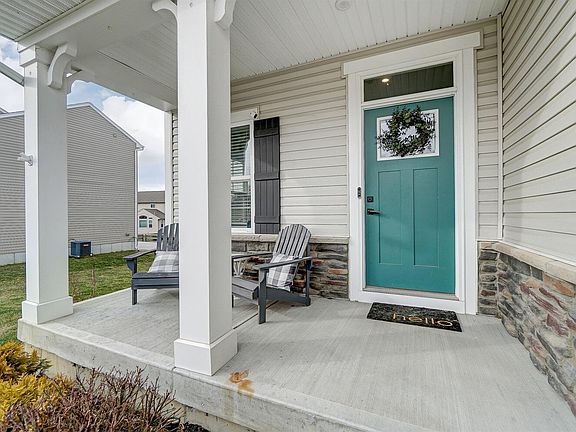 2nd image of 3629 Garrett Dr