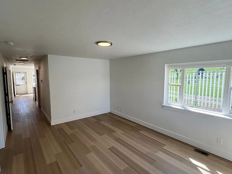 Sunray Terrace Senior Apartments — Photo 26