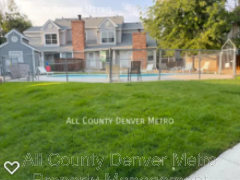 2 bed, 2.0 bath, 1050 sqft, $1,945 — Photo 3