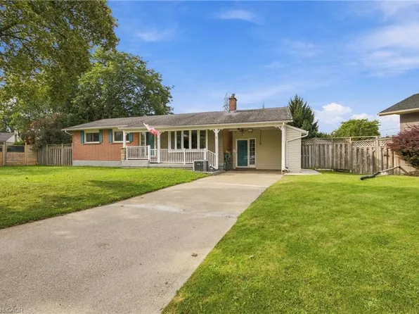 6 Glengrove Cir E, Saint Catharines, ON L2T 2Y9