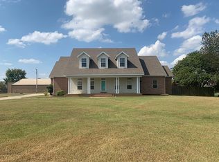 3064 Butterfield Coach Rd, Springdale, AR 72764