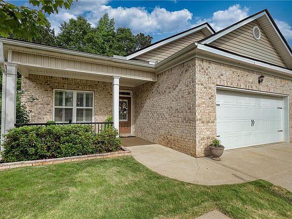 3rd image of 9120 Leverett Cir