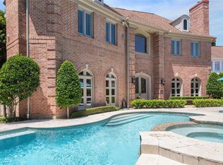 25 W Oak Dr, Houston, TX 77056
