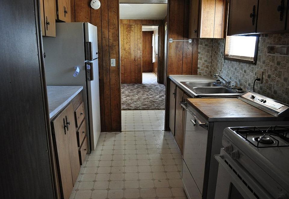 2nd image of 560 Fairview Ln Lot 6