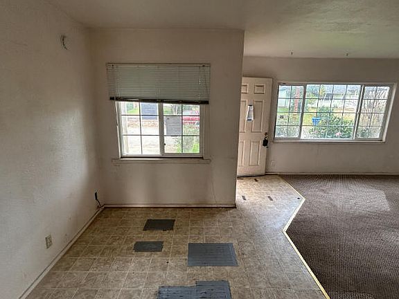 3rd image of 1108 4th St