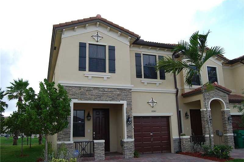 1st image of 8841 NW 98th Ave