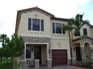 8841 NW 98th Ave, Doral, FL 33178
