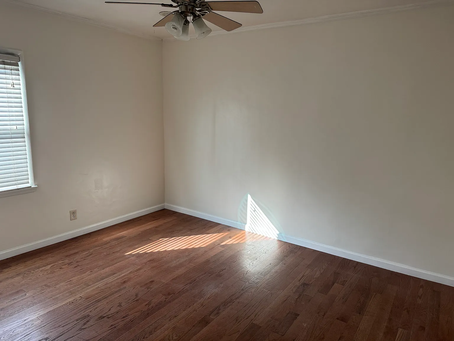 4 bed, 1730 sqft, $4,795 — Photo 2