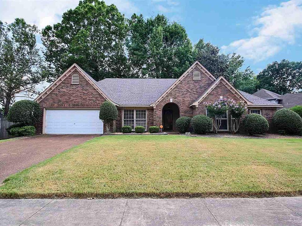 1st image of 8477 Kings Trail Dr
