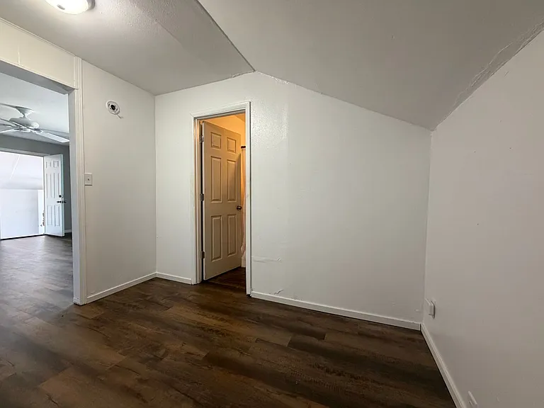 209 W Main St. — Photo 4