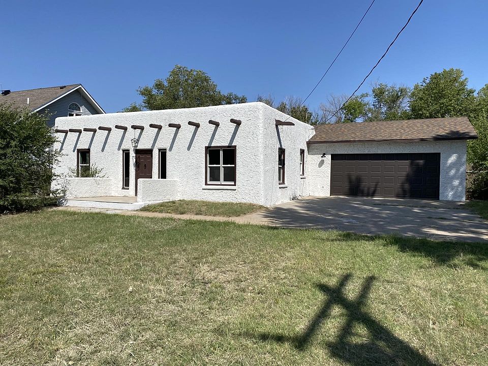 1st image of 1514 W 15th Ave