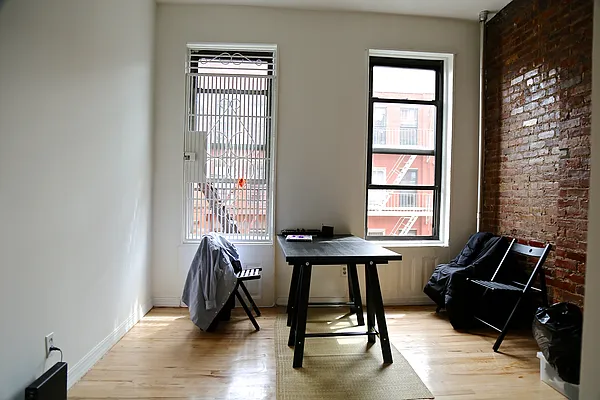 Rented by The Downtown LLC | media 23