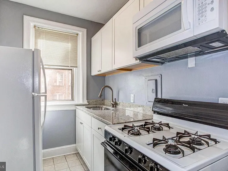 1954 Columbia Rd NW #306 — Photo 8