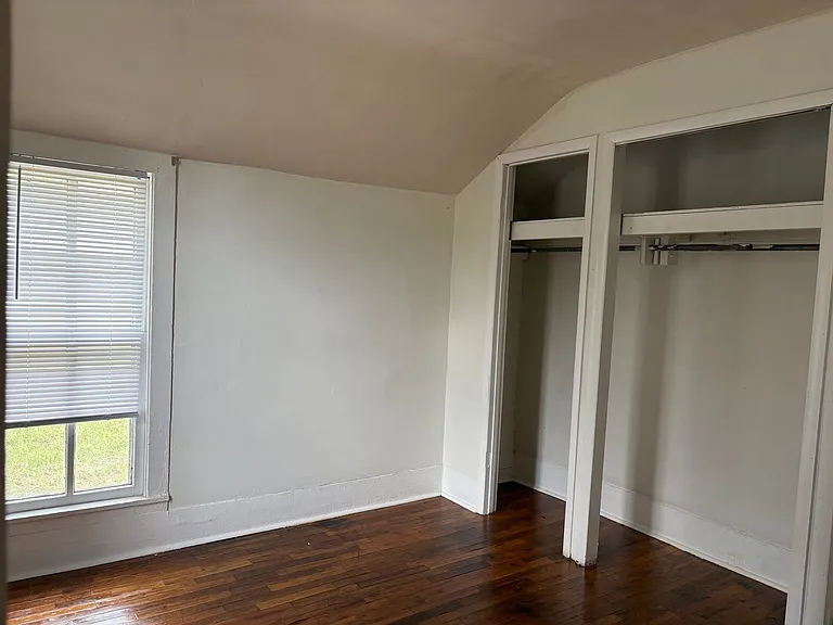 516 Navarre St — Photo 6