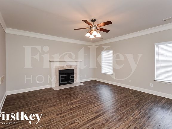 2nd image of 4611 River Rd