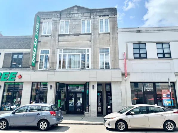 122 Princess St #4, Kingston, ON K7L 1A7