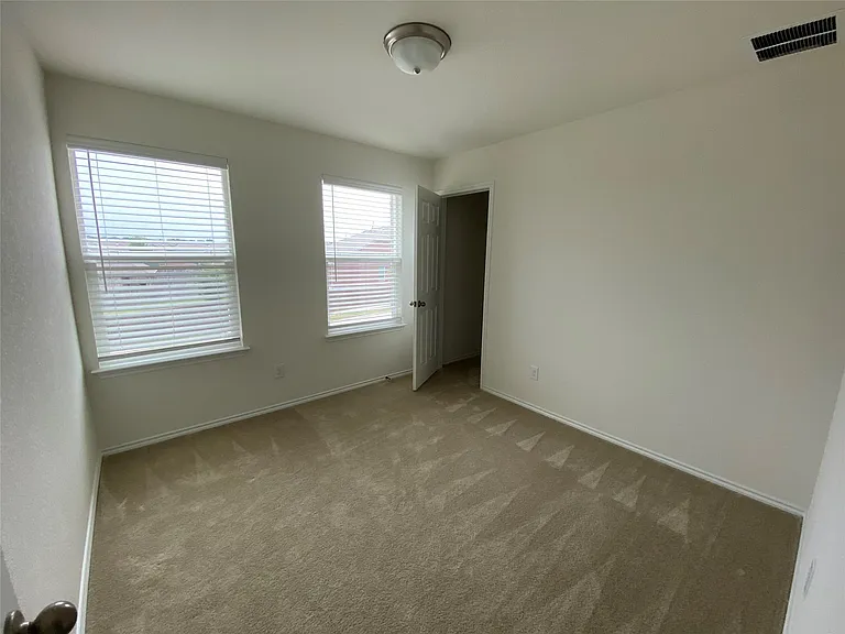 1313 Arbor Acres Loop — Photo 10