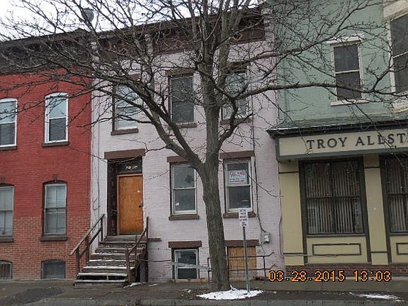 2nd image of 3163 6th Ave