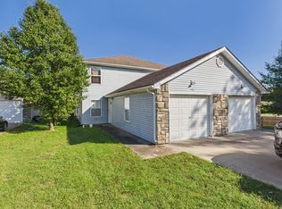 400 Elliott Ln, Knob Noster, MO 65336