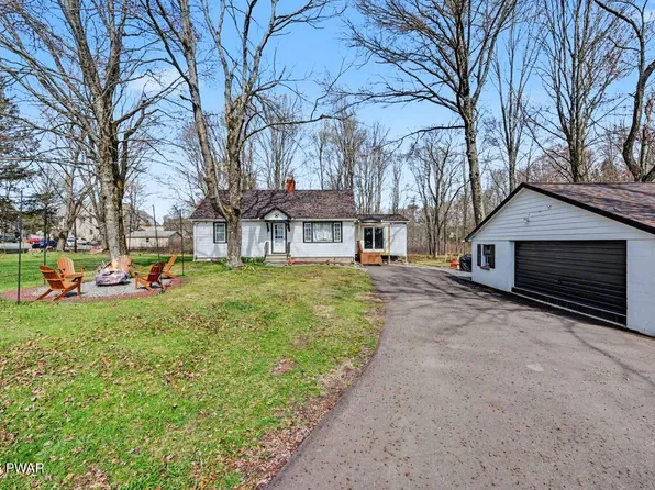 364 E Shore Dr, Lake Ariel, PA 18436