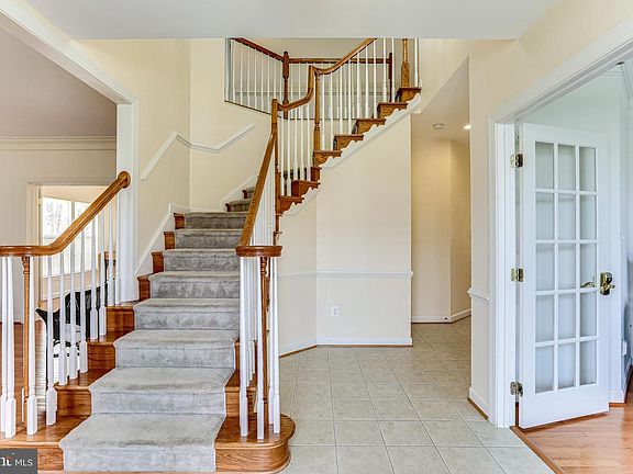 2nd image of 623 Glenbrook Dr