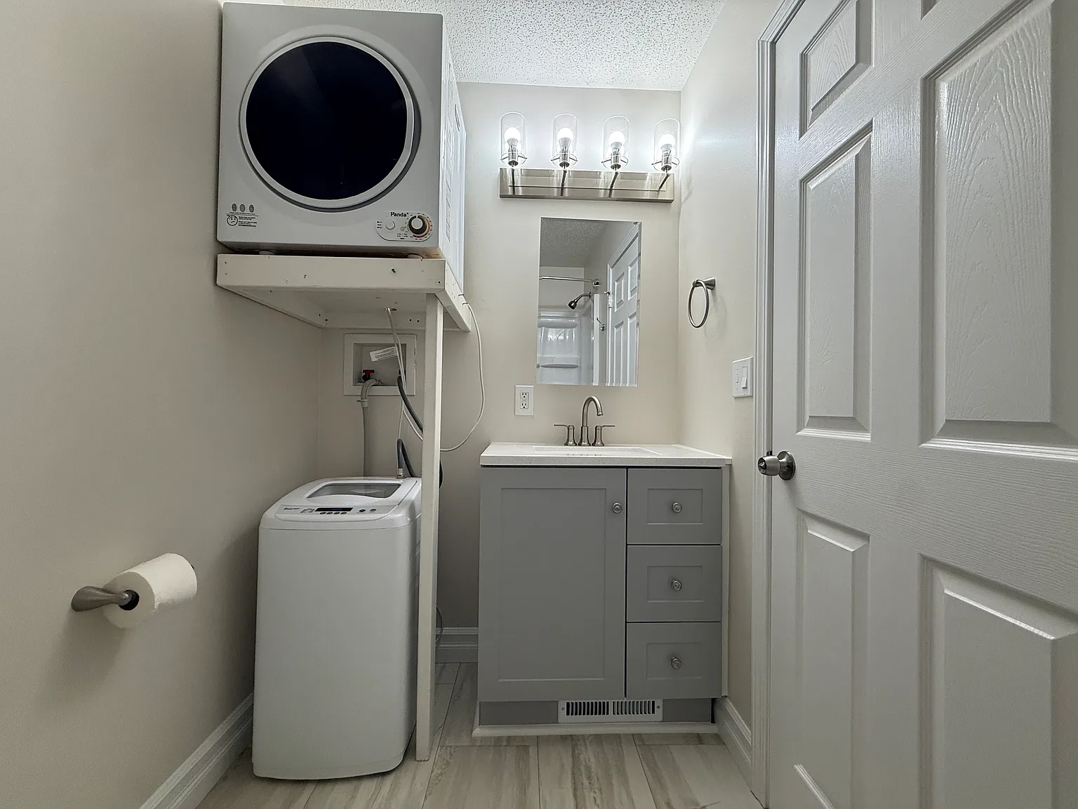 2 bed, 748 sqft, $1,100 — Photo 3