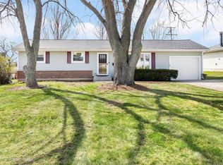 390 Arrowhead Trl, Carol Stream, IL