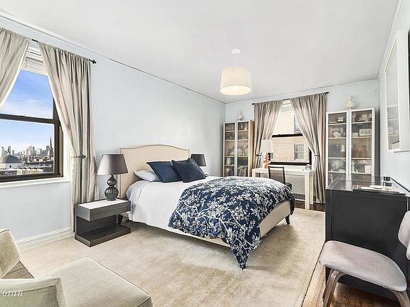 4th image of 40 Prospect Park W APT 6H