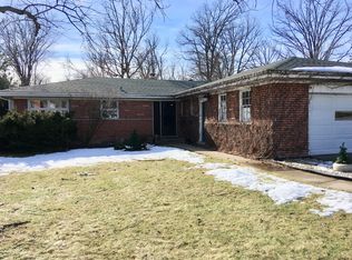 1035 Kings Ln, Glenview, IL 60025