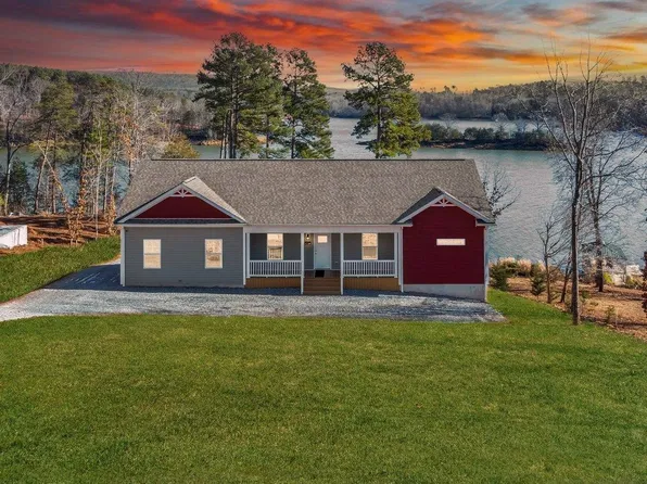 1238 Runaway Bay Rd, Lynch Station, VA 24571