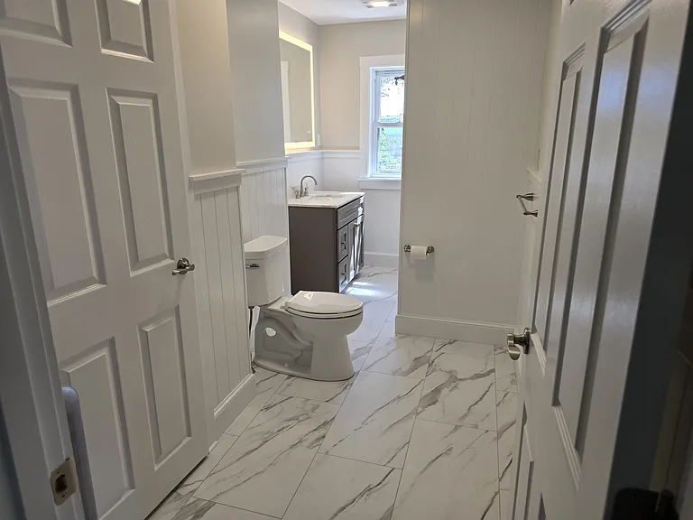 35 Brook St — Photo 2