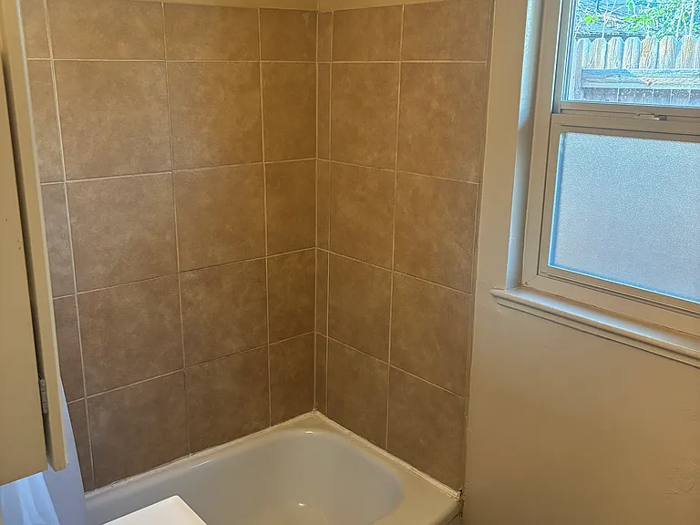 3038 N Williams St — Photo 6