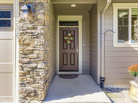 5th image of 3214 NE 126th Avenue