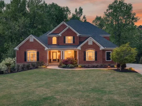 979 Old Forge Ln, Jefferson, GA 30549