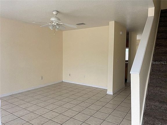 3rd image of 253 Taylor Ln #A