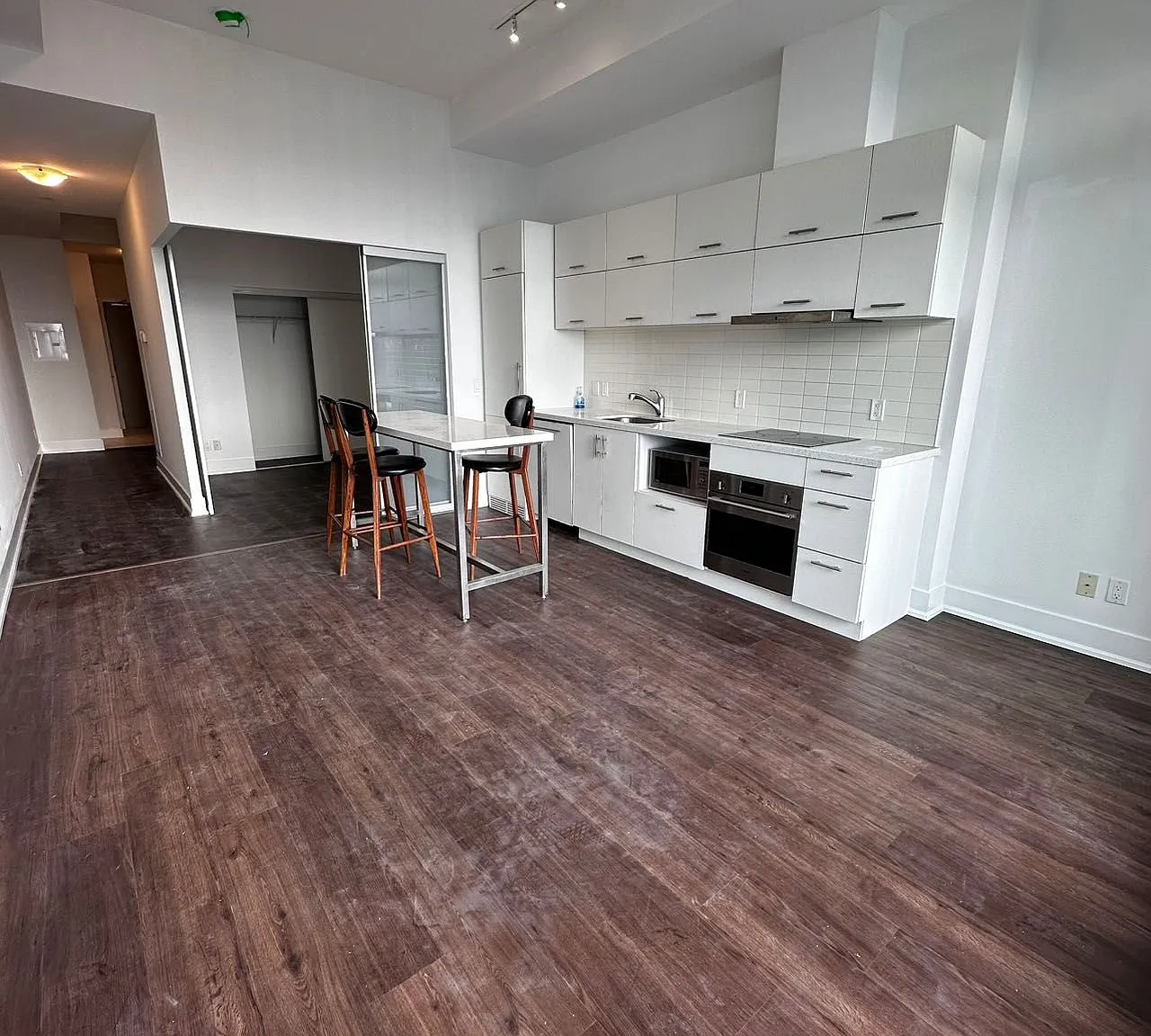 2 bed, $2,200 — Photo 2