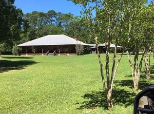 587 Parish Rd, Orange, TX 77632