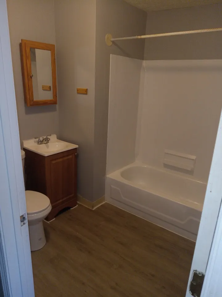 2 bed, 1200 sqft, $1,158 — Photo 2