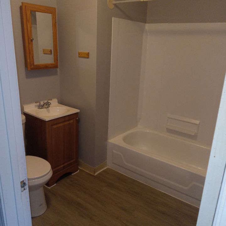 1st image of 3229 W 73rd St APT 4