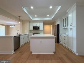 485 Harbor Side St
