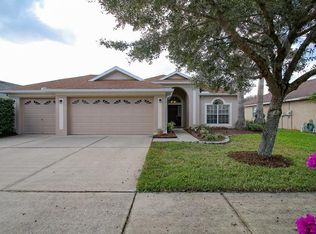 5319 Villagebrook Dr, Zephyrhills, FL 33544