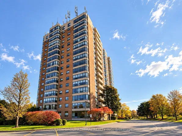 7601 Bathurst St #1210, Vaughan, ON L4J 4H5