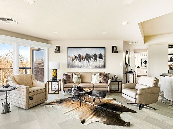 5th image of 405 Park Dr N APT 4A