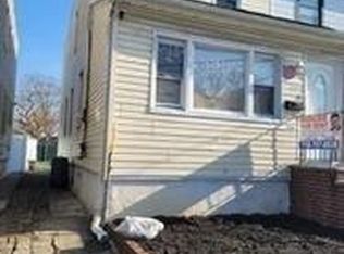 9313 112th St, Richmond Hill, NY